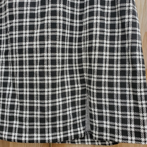 BNWT H&M Black & White Houndstooth Mini Skirt - Picture 4 of 6